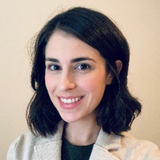 headshot of Kelly Caravella